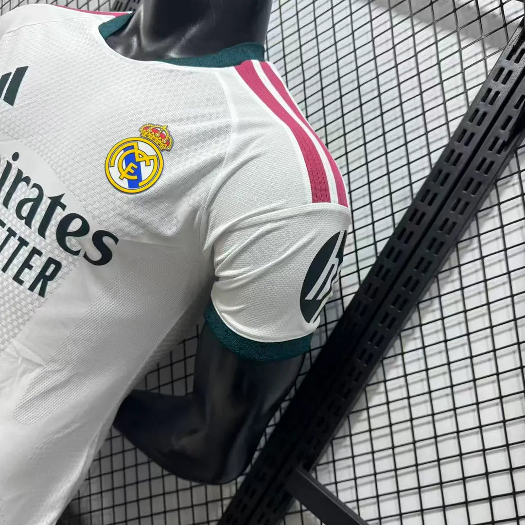 2026/2027 Player Version Real Madrid Home Football Jersey 1:1 Thai quality