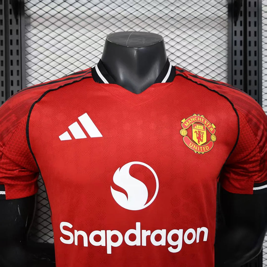 2025/2026 Player Version Manchester United Home Football Shirt 1:1 Thai Quality